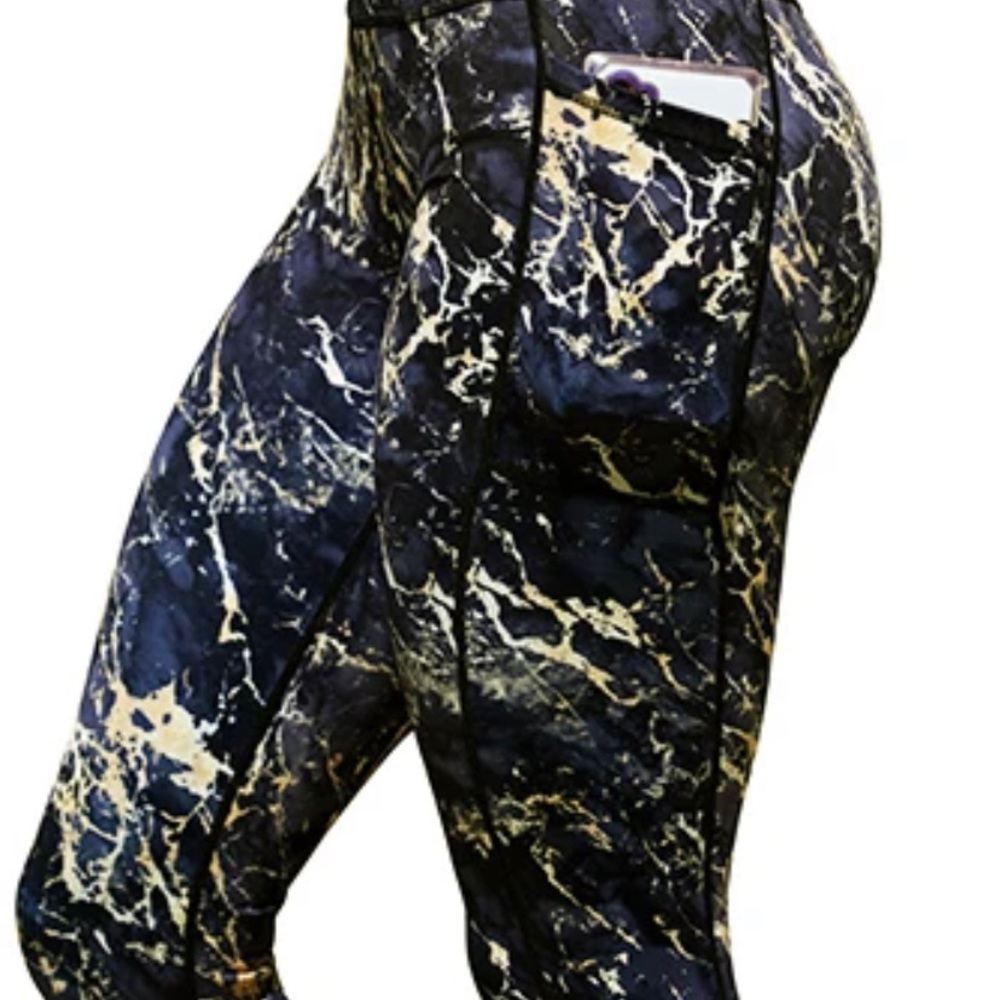 Retired CVG Capri leggings!